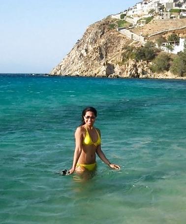 17P Beautiful Hawaiian Milf
