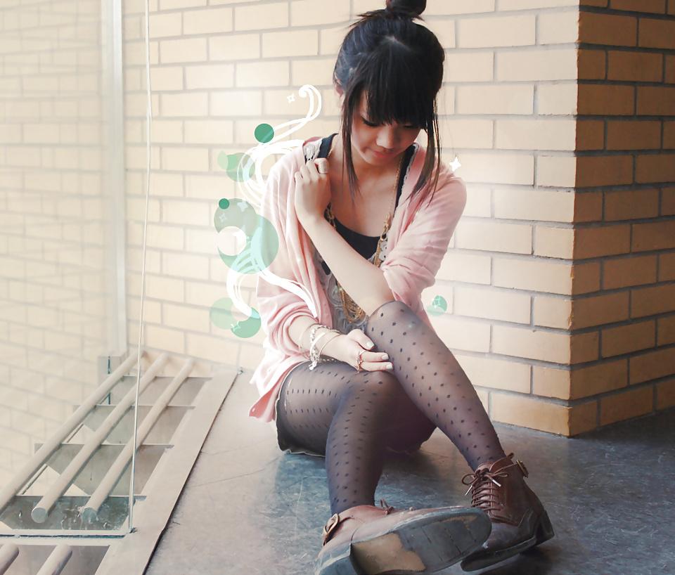 25P Nylon-Upskirt 34
