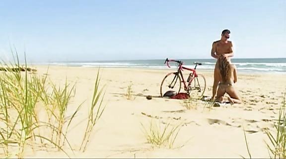 15P Beach bycicle sex stop