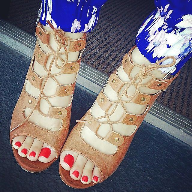 10P Legs, Feet and Nylons!