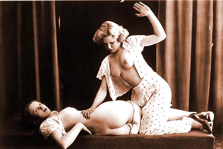 25P Retro Nude 1915