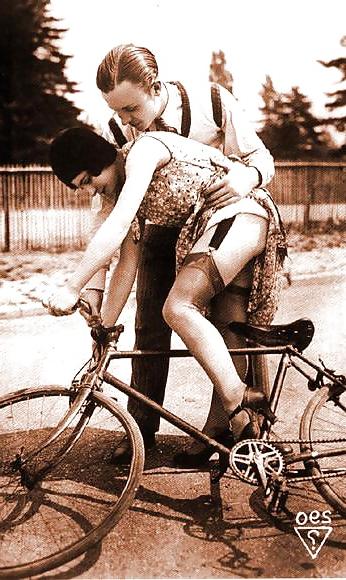 25P Retro Nude 1915