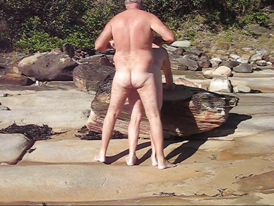 13P A day at the beach with roger