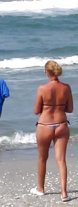 25P Spy summer beach mature romanian