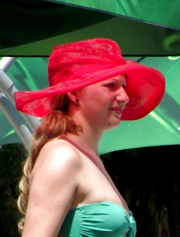 25P Spy summer beach mature romanian