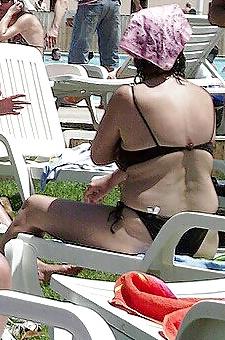 25P Spy summer beach mature romanian