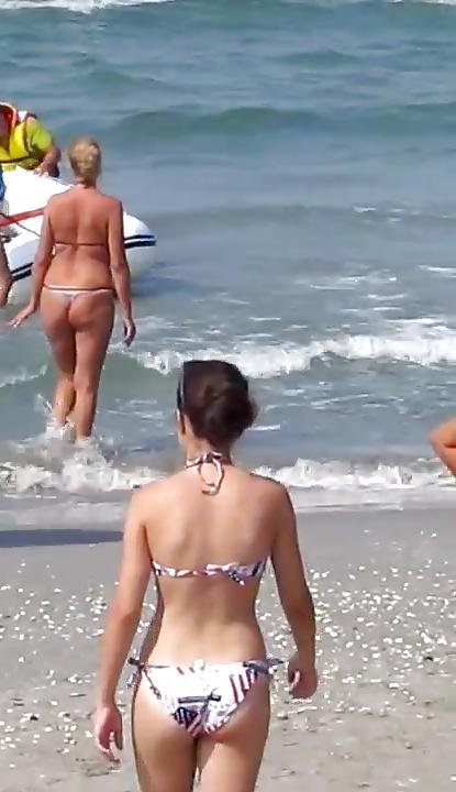 25P Spy summer beach mature romanian