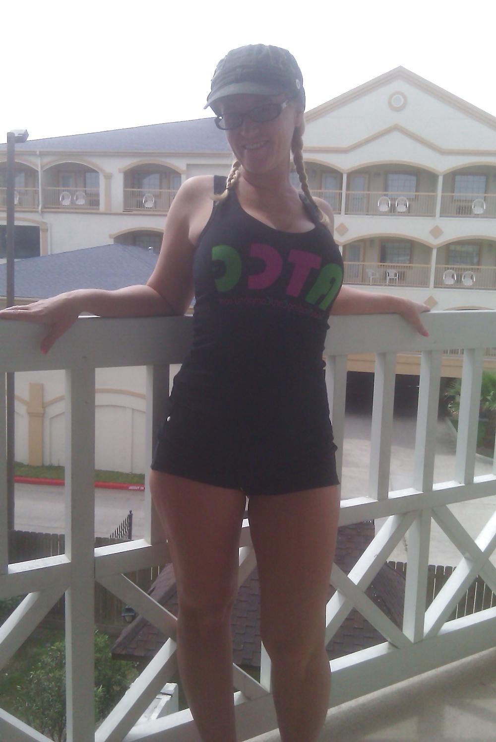 25P Hot Milf WIfe and Exhibitionist 