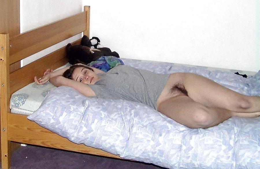 25P Bottomless (hairy) 1