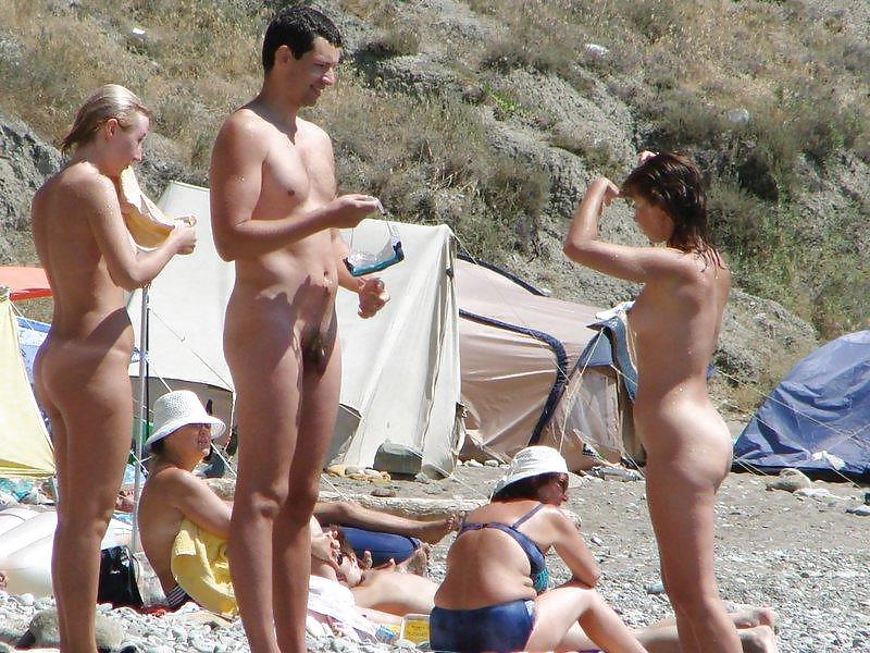 25P Nudist Beach Fun