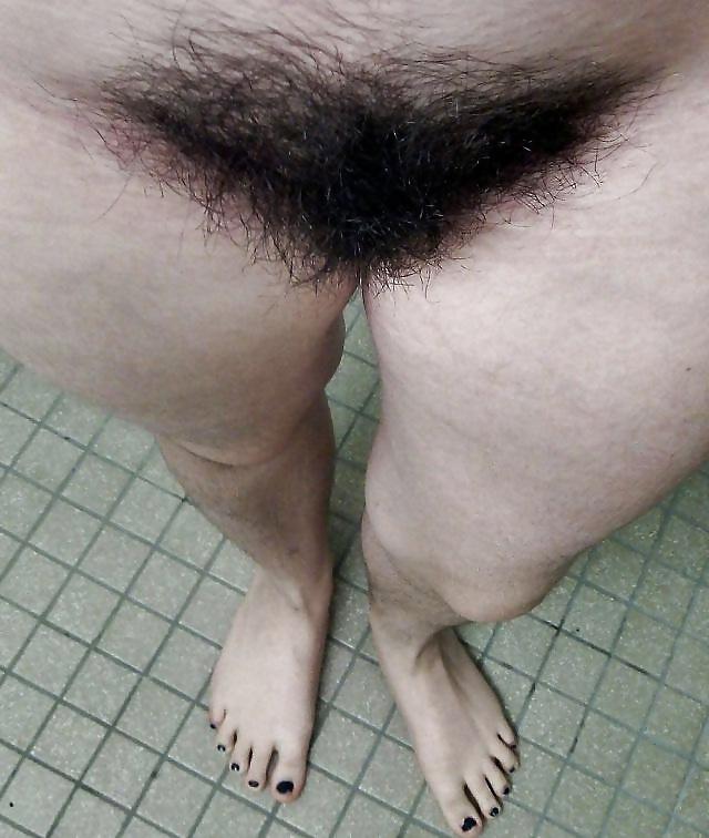 25P Real Hairy Amateurs!!