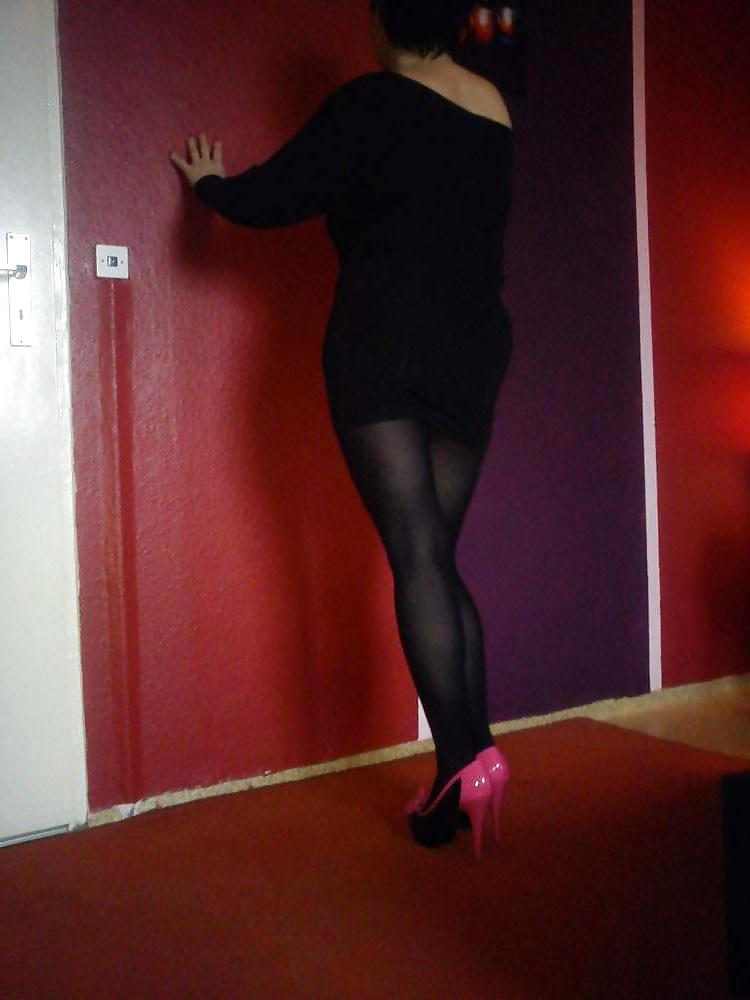 4P My Aunt Ulrike in sexy black Nylons.