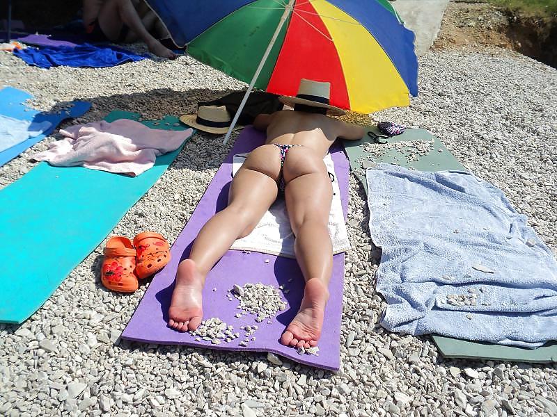14P Lovely Candid Beach Ass