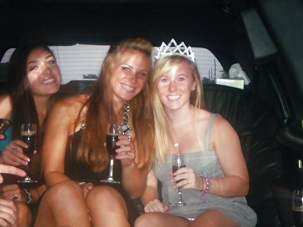25P Panty Flashing & Upskirt 3