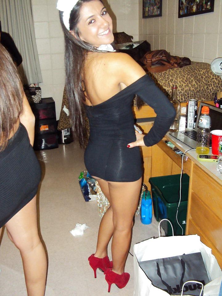 25P Panty Flashing & Upskirt 3
