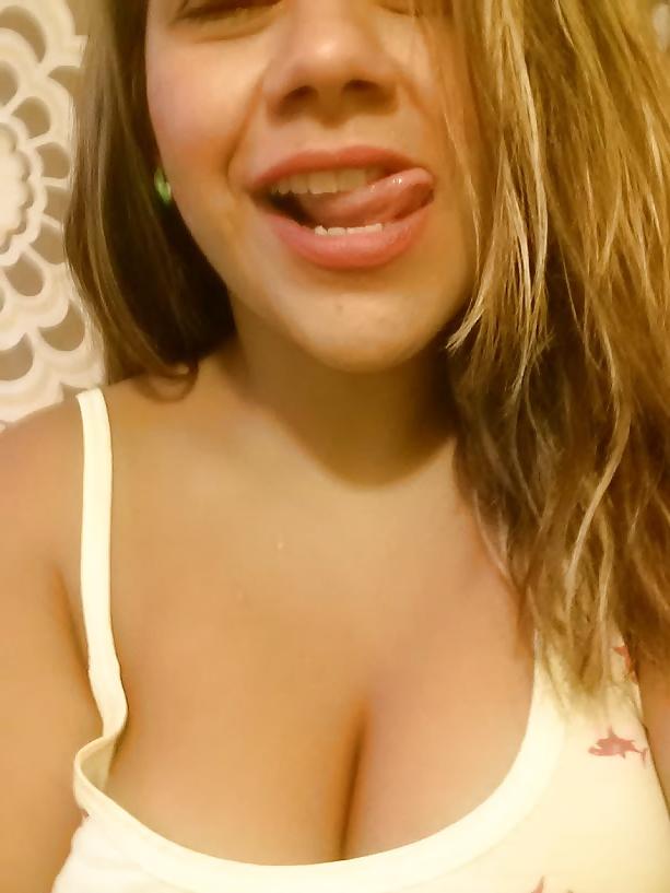 25P Big tit latina milf