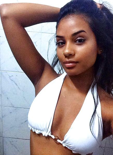 25P Beautiful Women (Latin) 