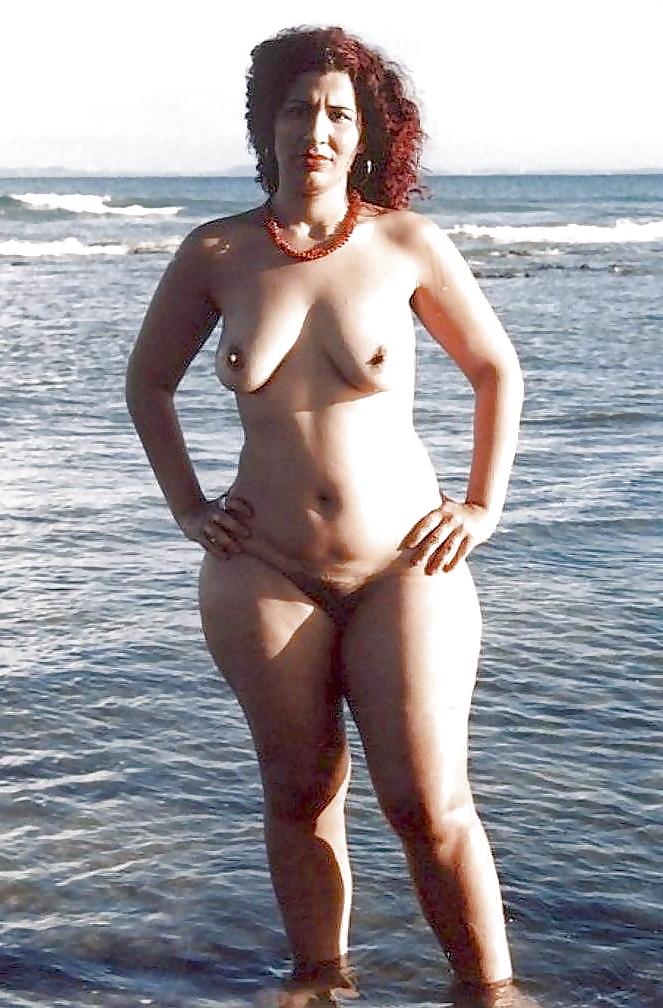 25P Beach girls part 5