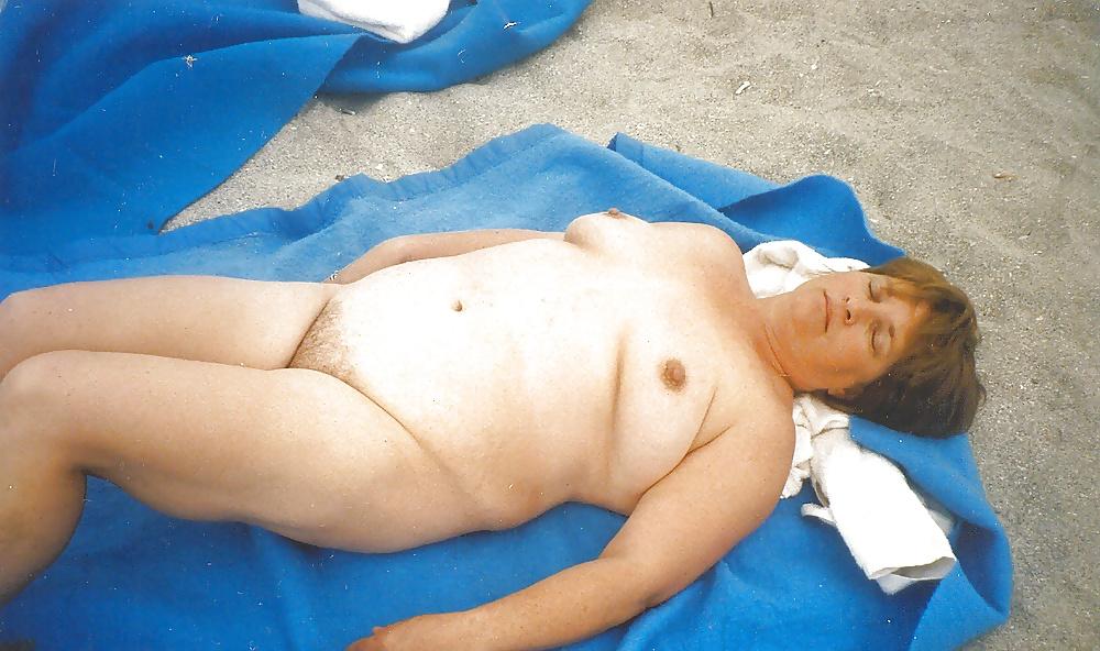 25P Beach girls part 5
