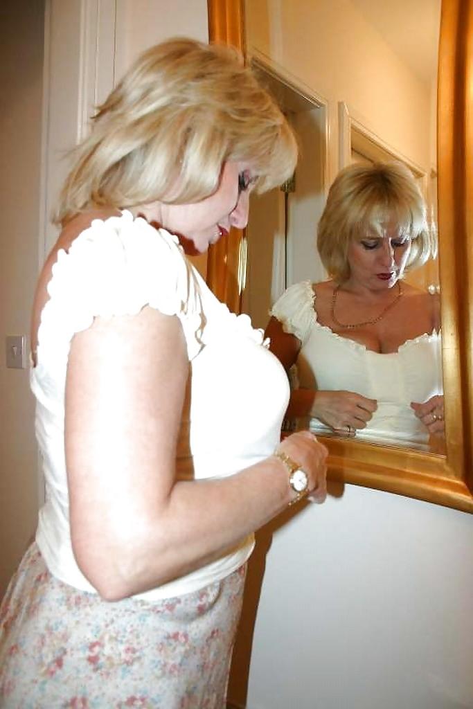 25P Charlotte Spencer - (210 pictures, 4 batches)