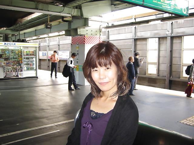 20P Japanese Mature Woman 227 - Haruna 1