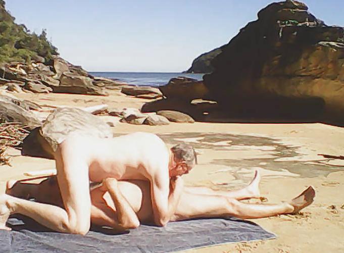 18P A day at the beach with ray