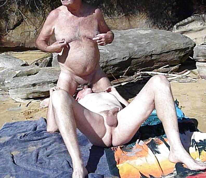 18P A day at the beach with ray