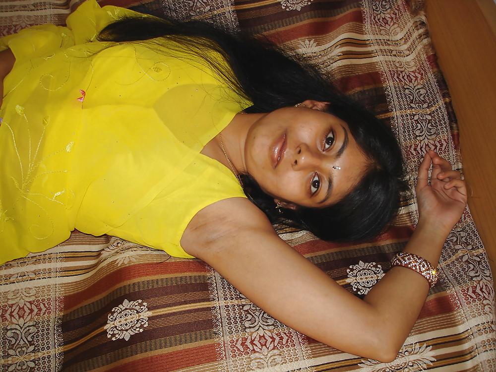 25P Indian aunty
