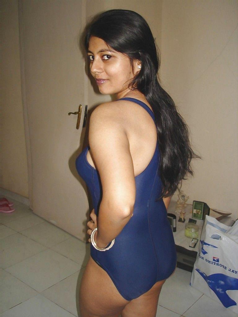 25P Indian aunty