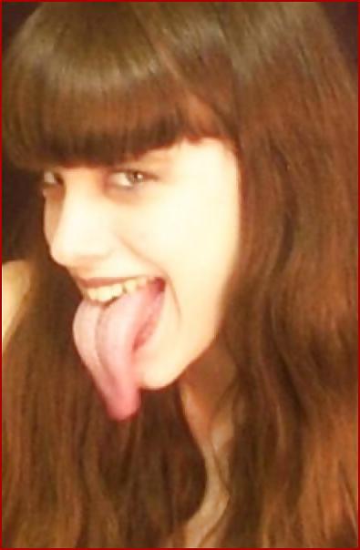 25P Woman Tongues PROF