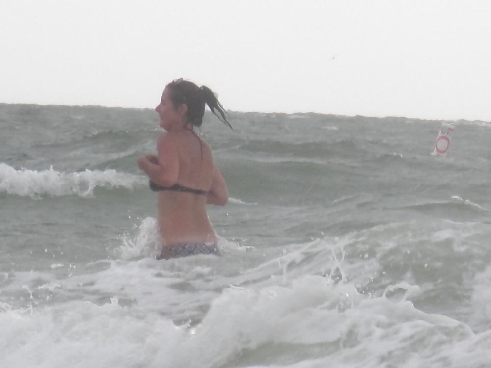 25P Beach Buns 2