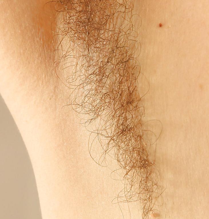25P Hairy armpits