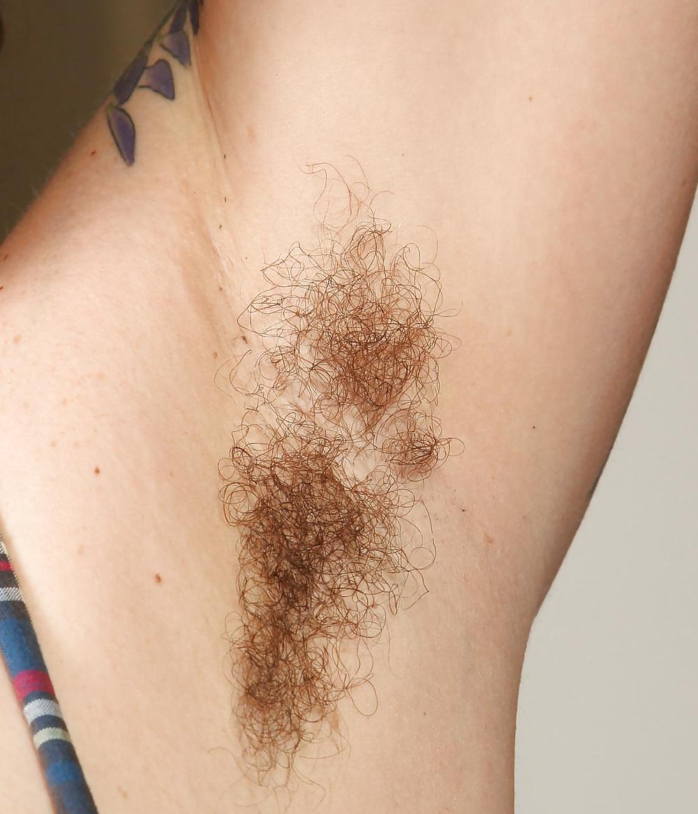 25P Hairy armpits