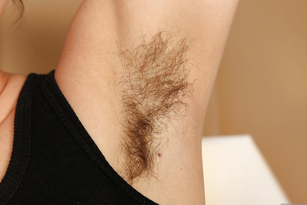25P Hairy armpits