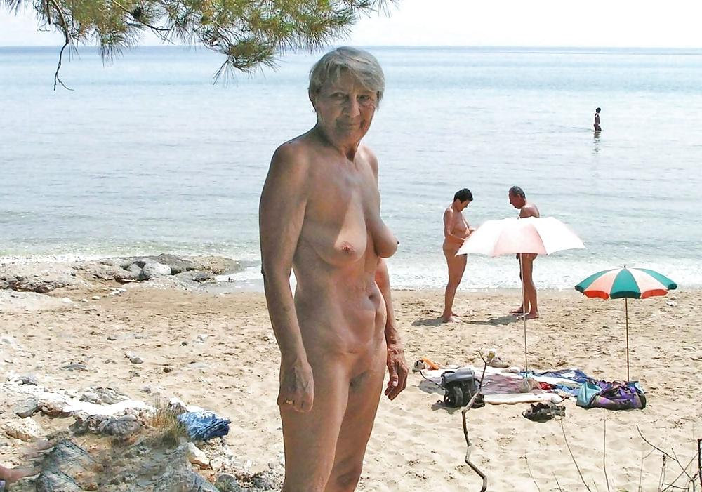 25P One day at the beach 4