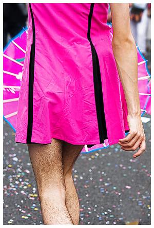 9P Women hairy legs