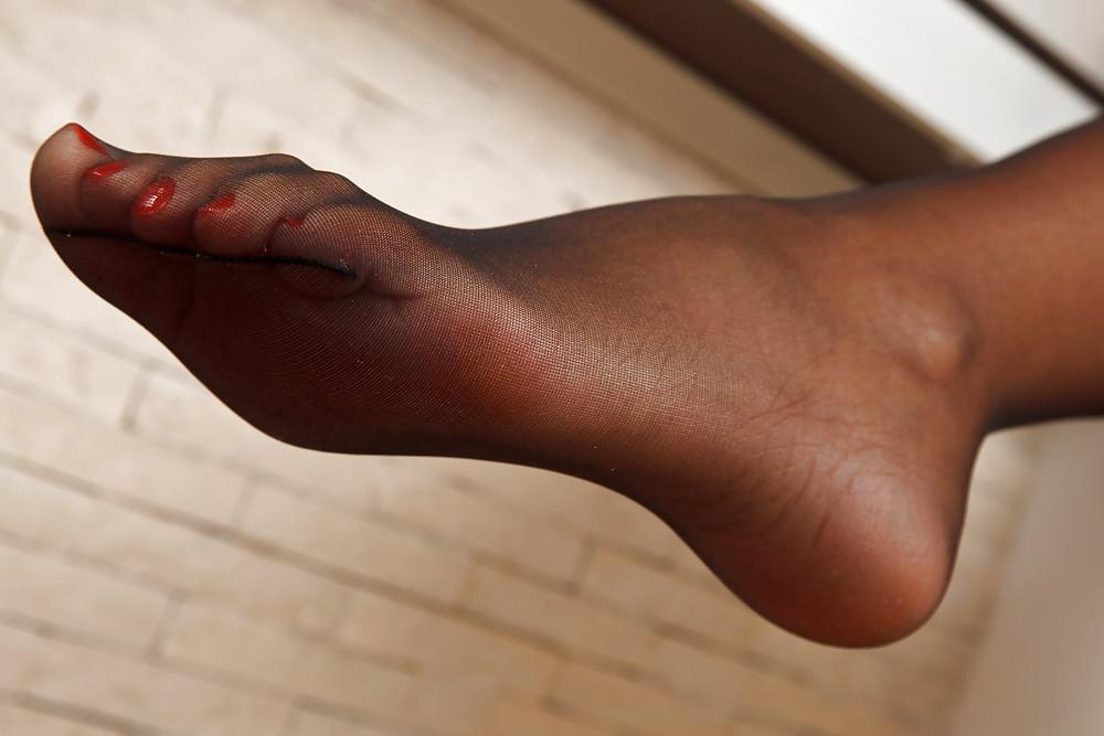 10P SEXY NYLON FEET 3