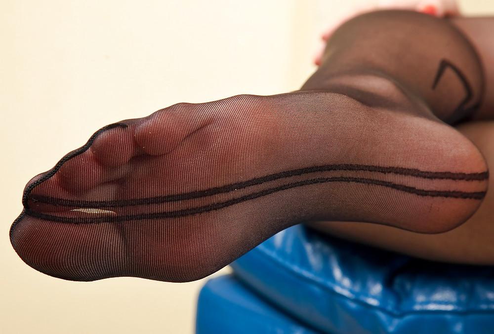 10P SEXY NYLON FEET 3