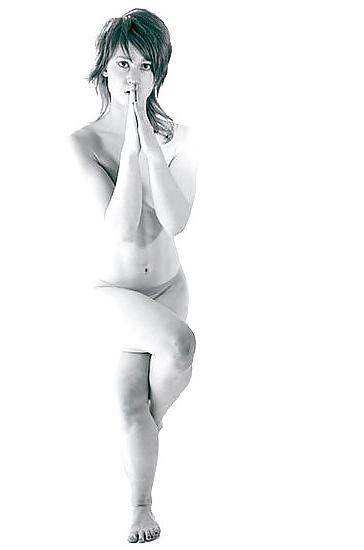 7P Naked-Yoga