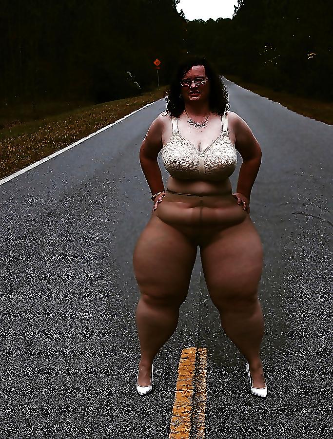 20P Frau mit großen Beinen 274 LEGENDE