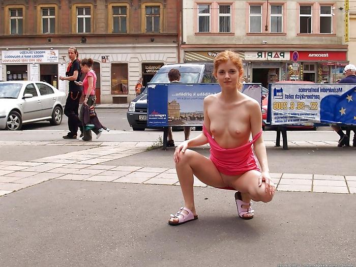 25P Beautiful Girls Flashing in Streets by TROC