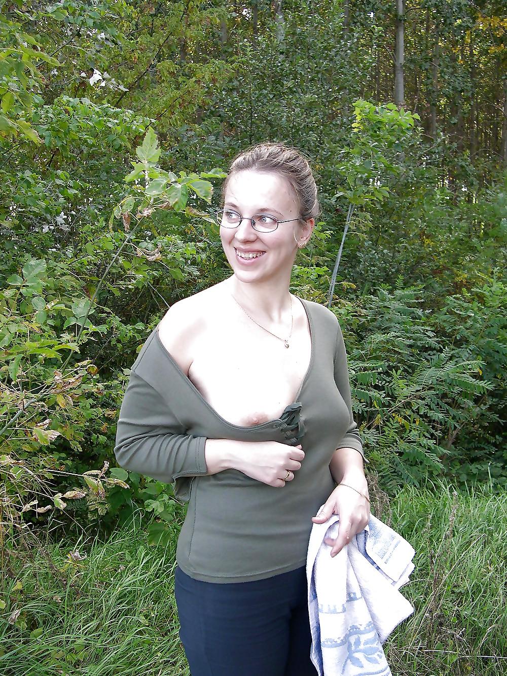 25P Breast poses - flashing