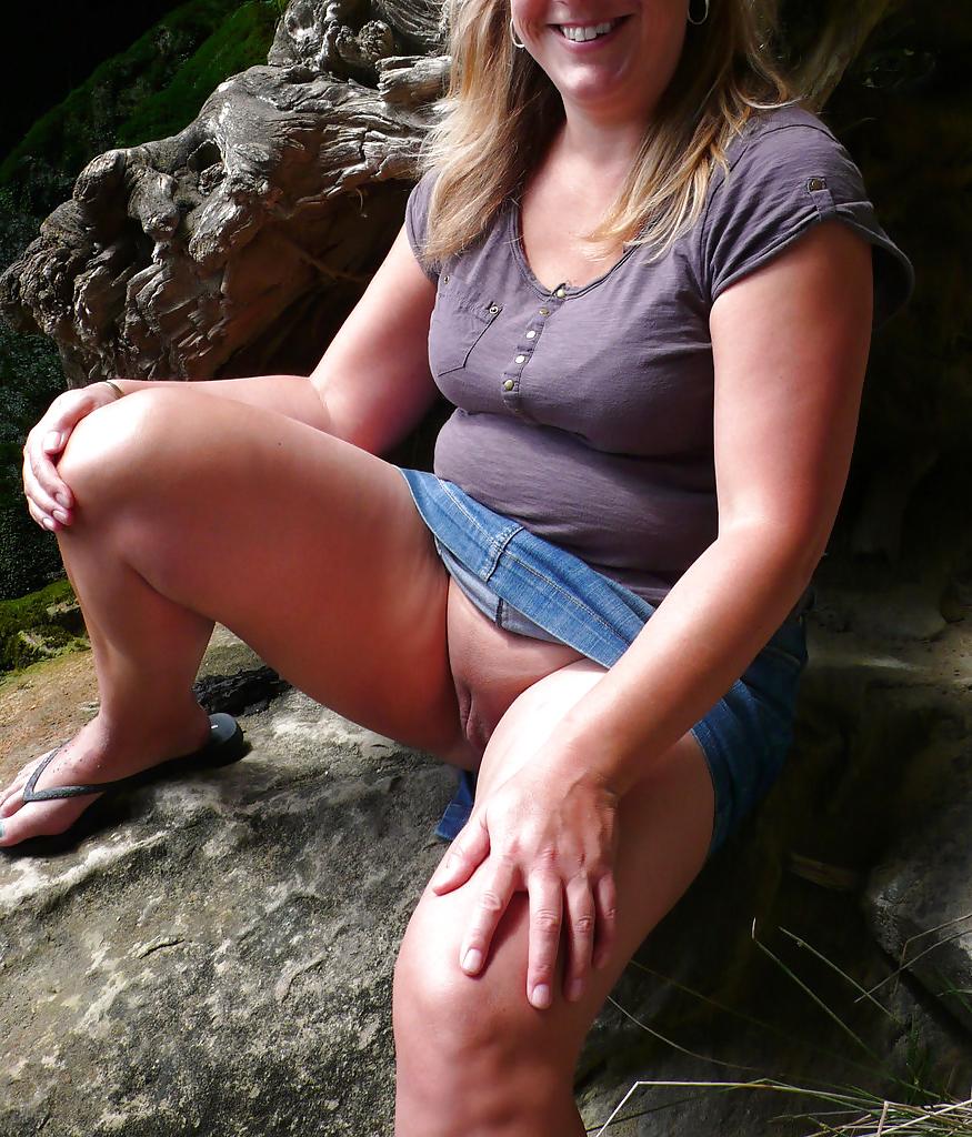 20P Nudists Naturists Public Outdoor Flash #32
