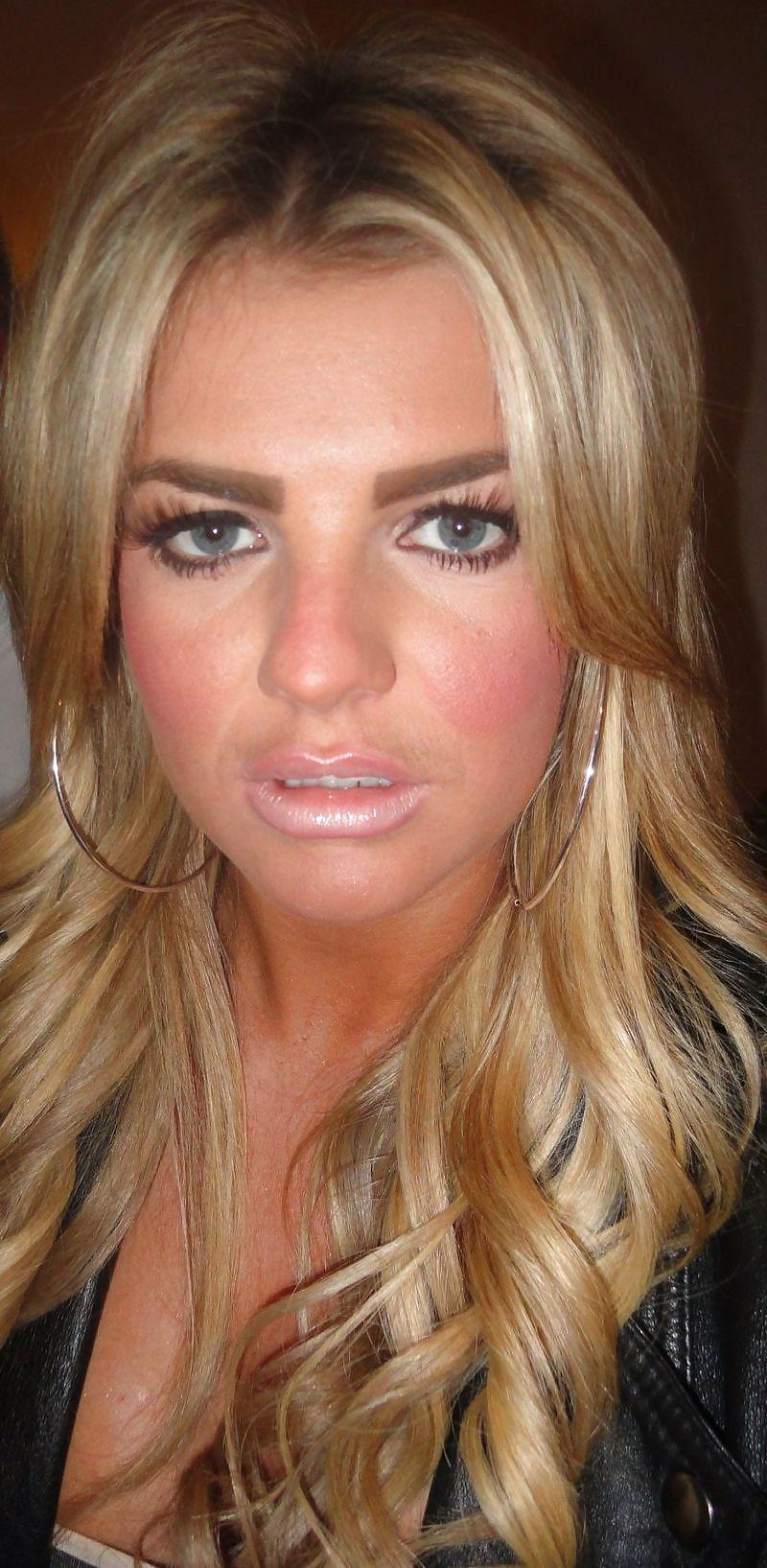 6P Scottish Blonde Facebook Girl 