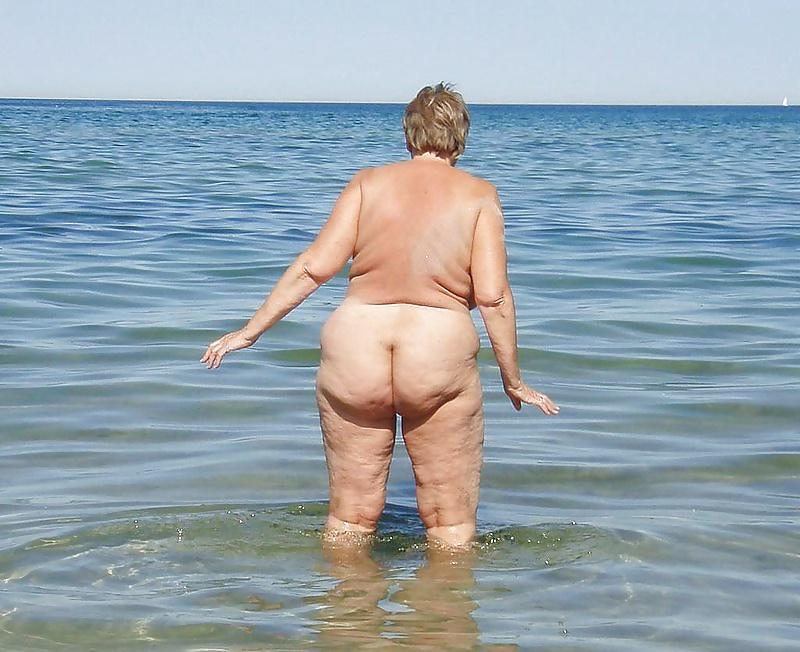 9P Granny Beach
