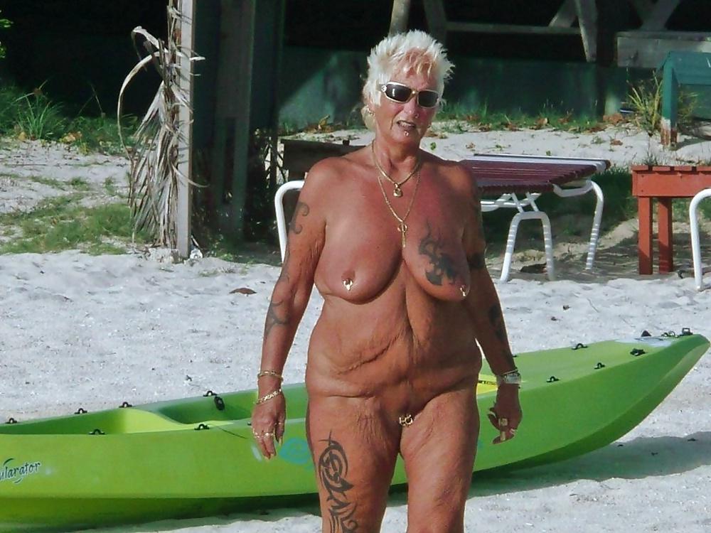 9P Granny Beach