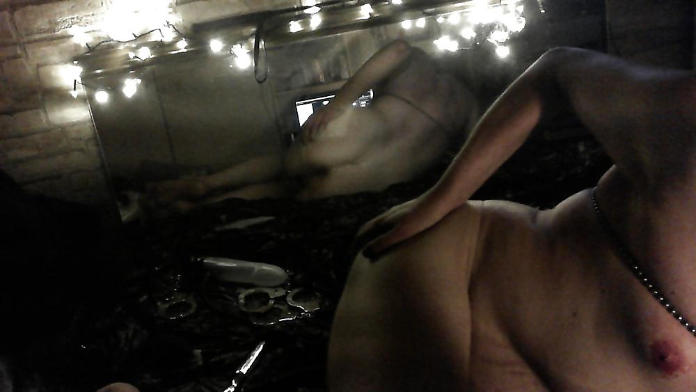 24P Oiled toyed wank