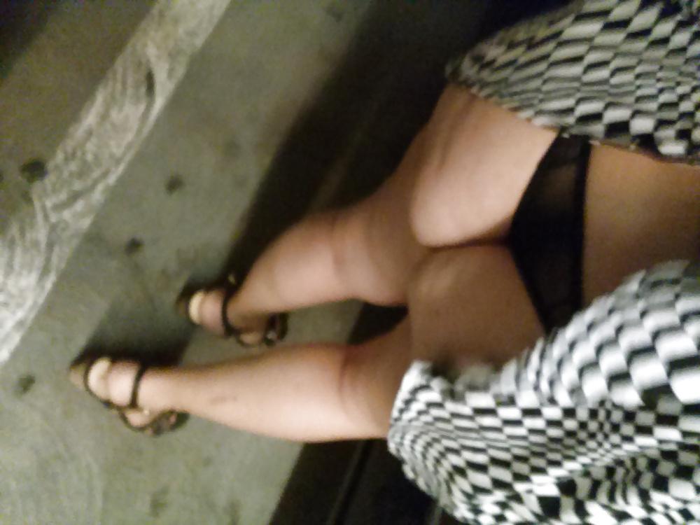 4P My wife flashing her ass 