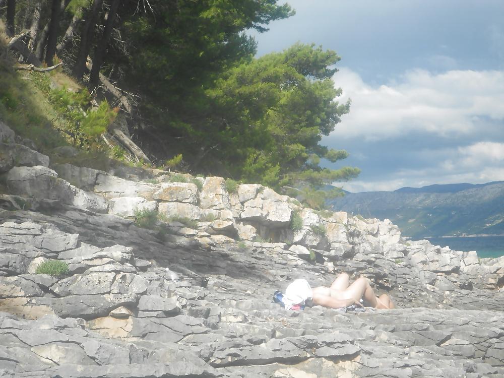 7P Croatian grannies on nude beach