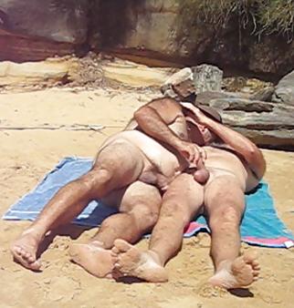 18P Nat and lindsay have some nude beach fun